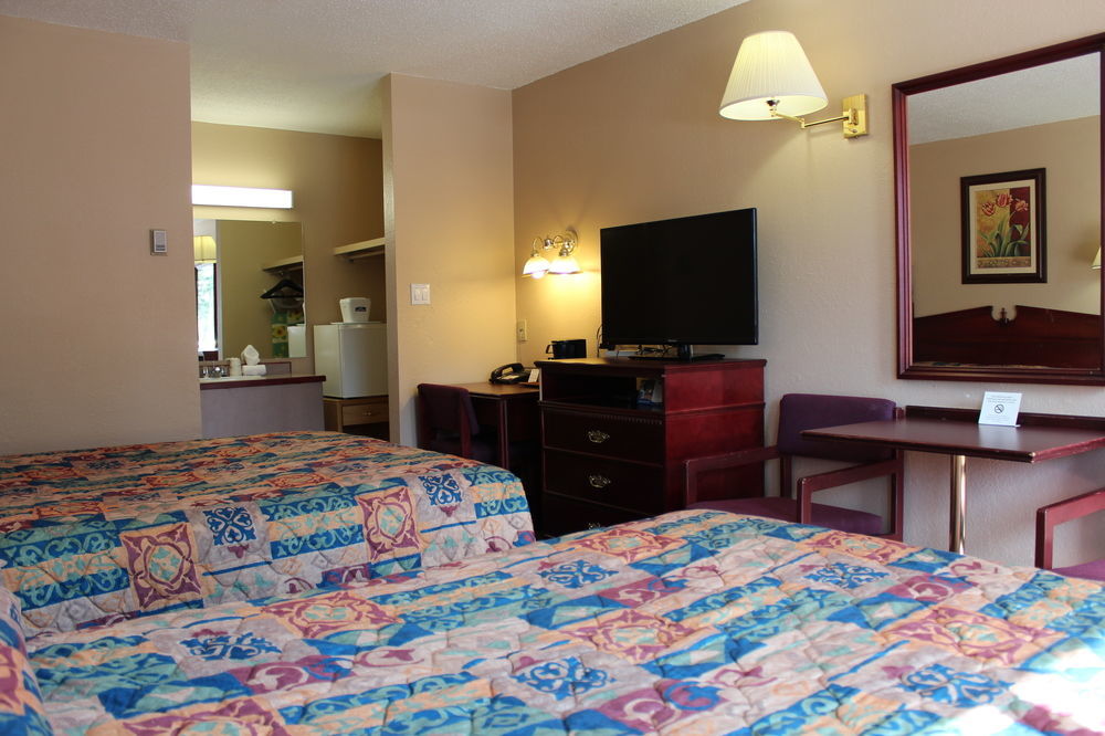Howard Johnson By Wyndham Red Deer Exterior foto