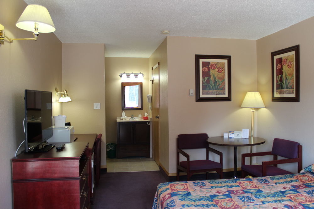 Howard Johnson By Wyndham Red Deer Exterior foto